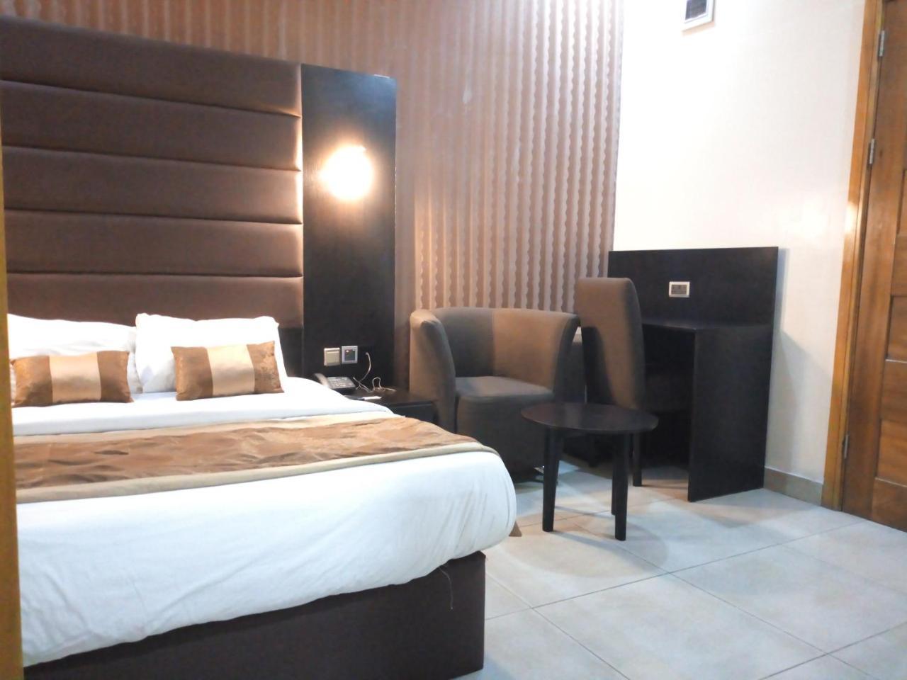 Bana Hotel & Suites Lagos Exteriér fotografie