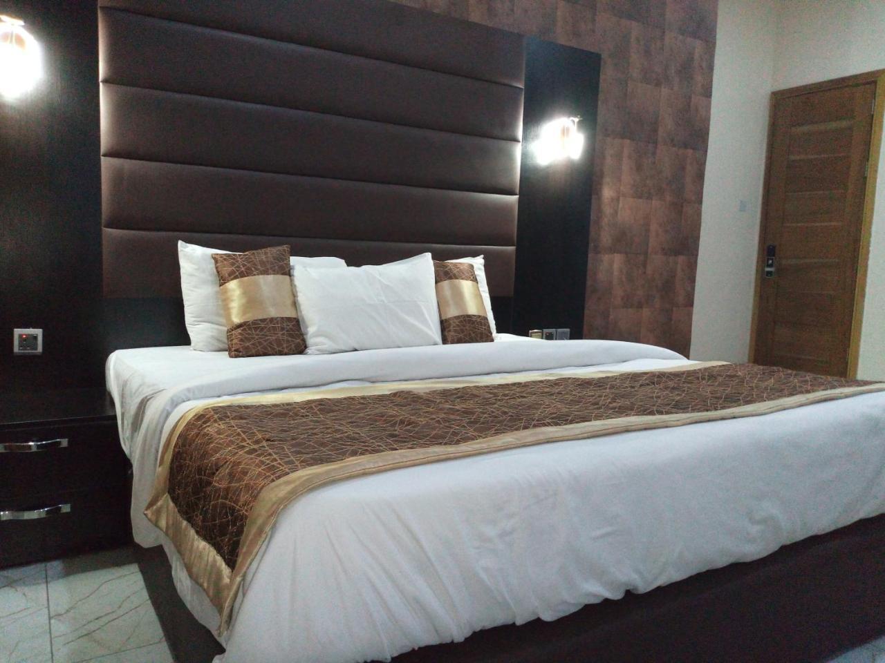 Bana Hotel & Suites Lagos Exteriér fotografie