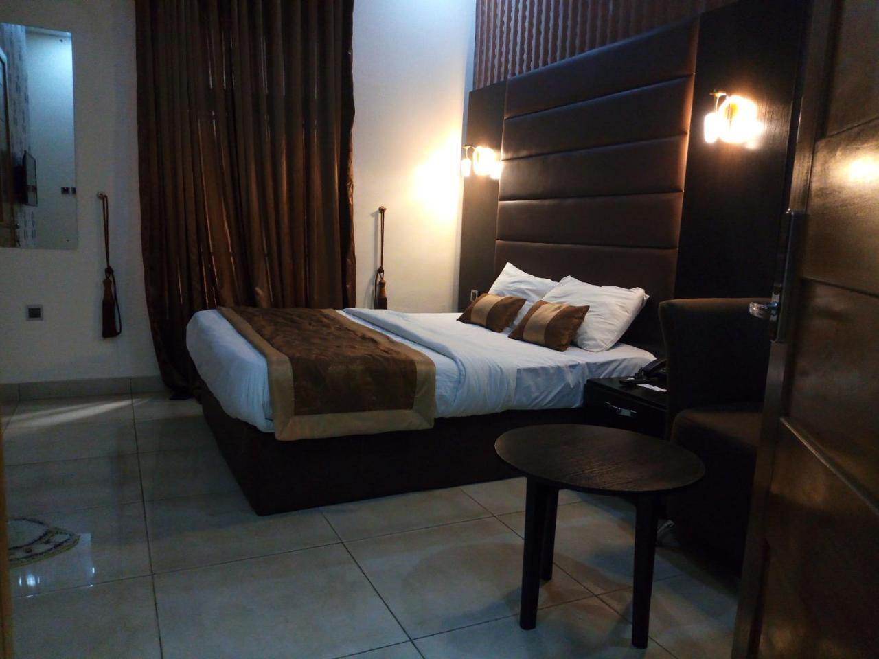 Bana Hotel & Suites Lagos Exteriér fotografie