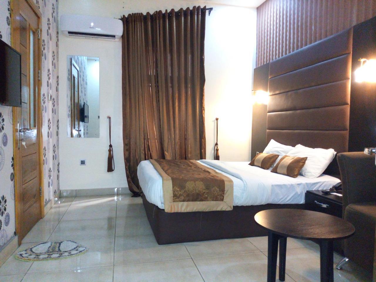 Bana Hotel & Suites Lagos Exteriér fotografie
