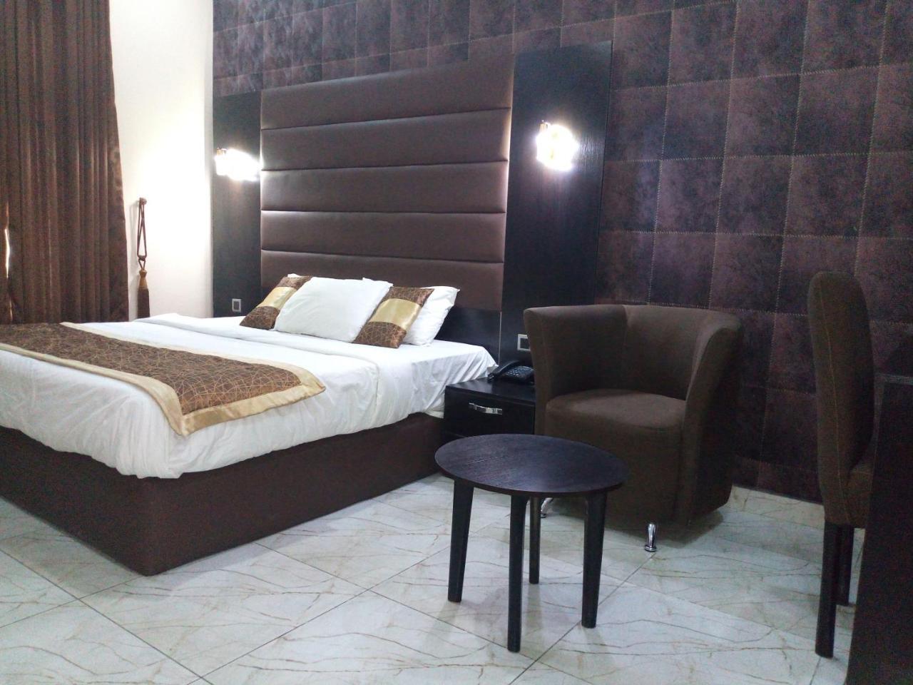 Bana Hotel & Suites Lagos Exteriér fotografie