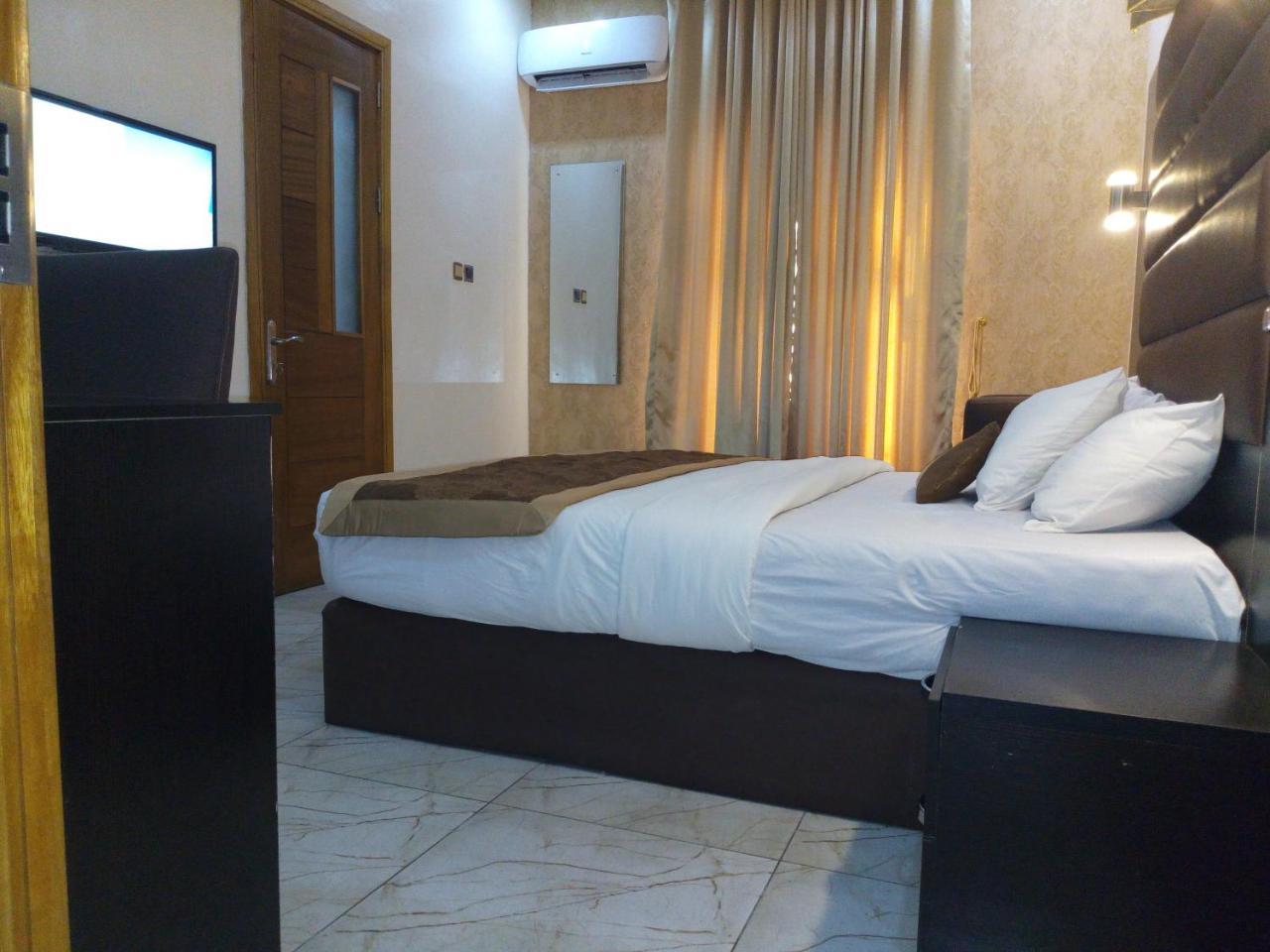 Bana Hotel & Suites Lagos Exteriér fotografie