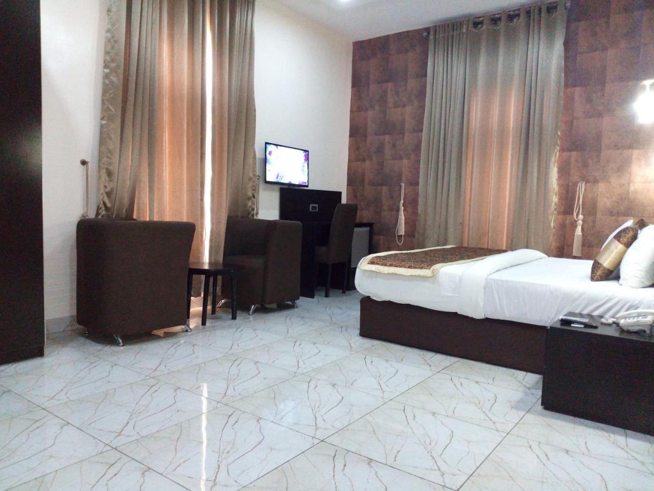 Bana Hotel & Suites Lagos Exteriér fotografie