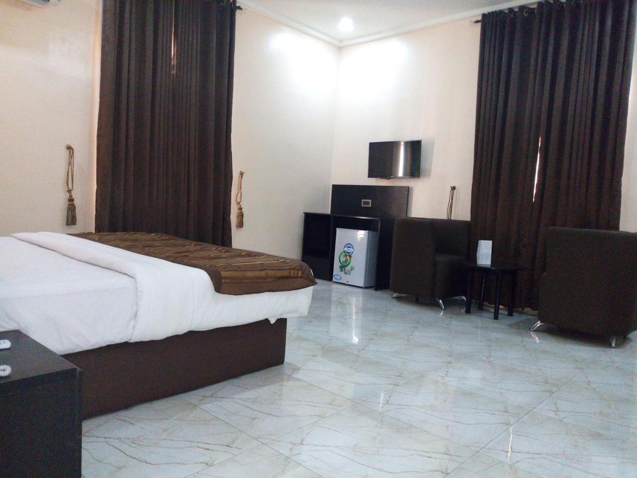 Bana Hotel & Suites Lagos Exteriér fotografie